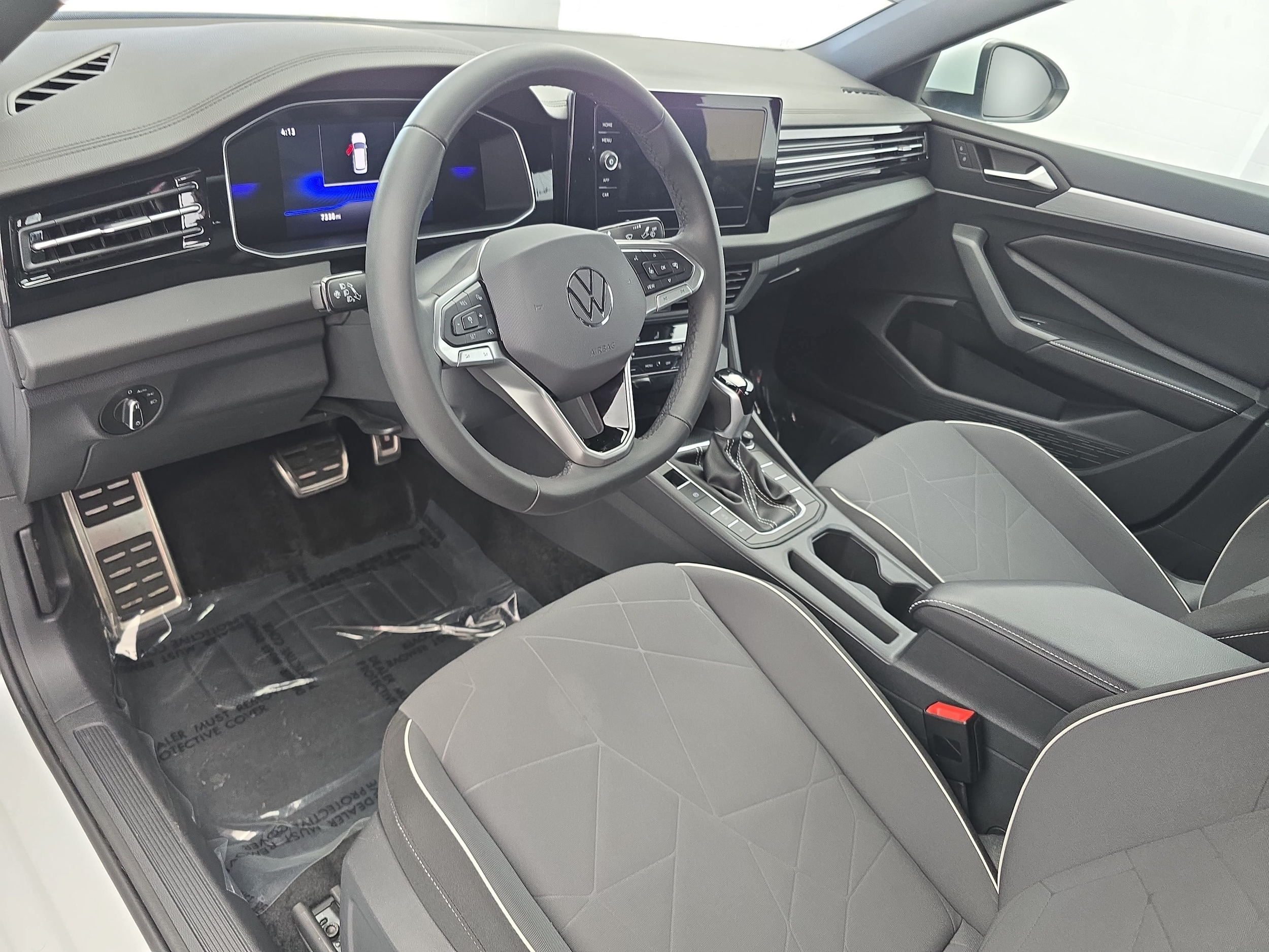 2026 Volkswagen Jetta Sport - Photo 15