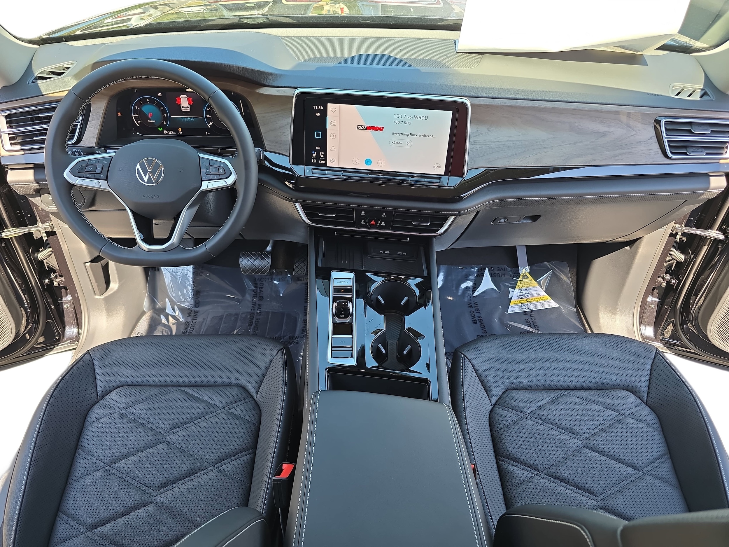 2026 Volkswagen Atlas SE w/Tech - Photo 9