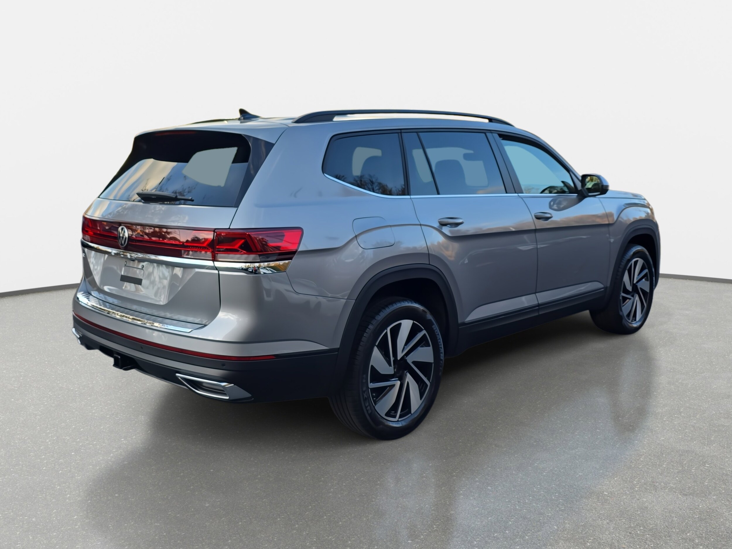 2026 Volkswagen Atlas SE Technology photo 3