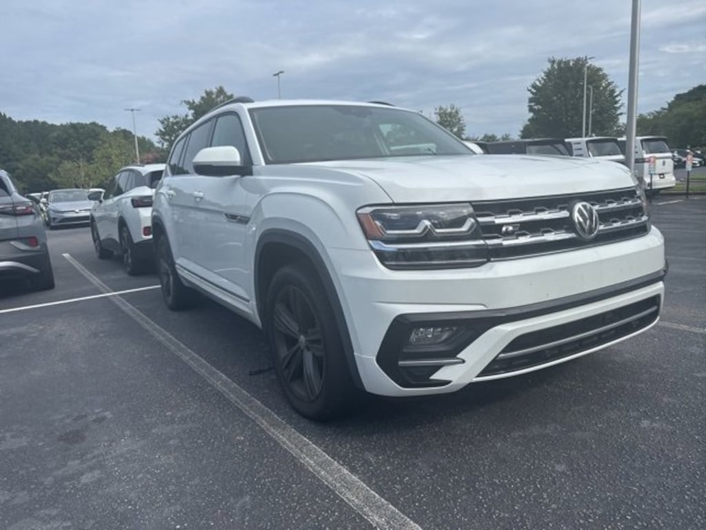 Used 2020 Volkswagen Atlas 3.6L V6 SE w/Technology R-Line 4MOTION SUV