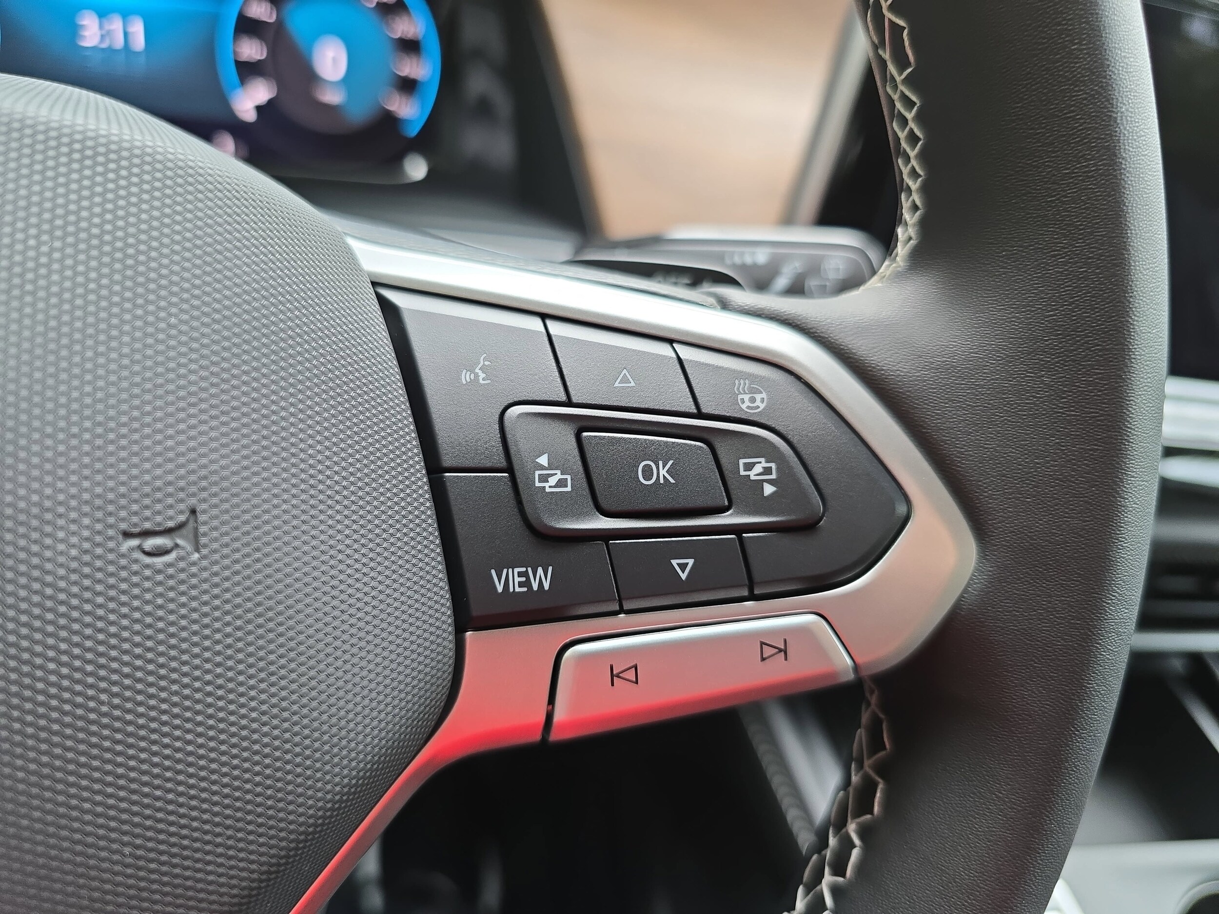 2026 Volkswagen Atlas SE - Photo 18