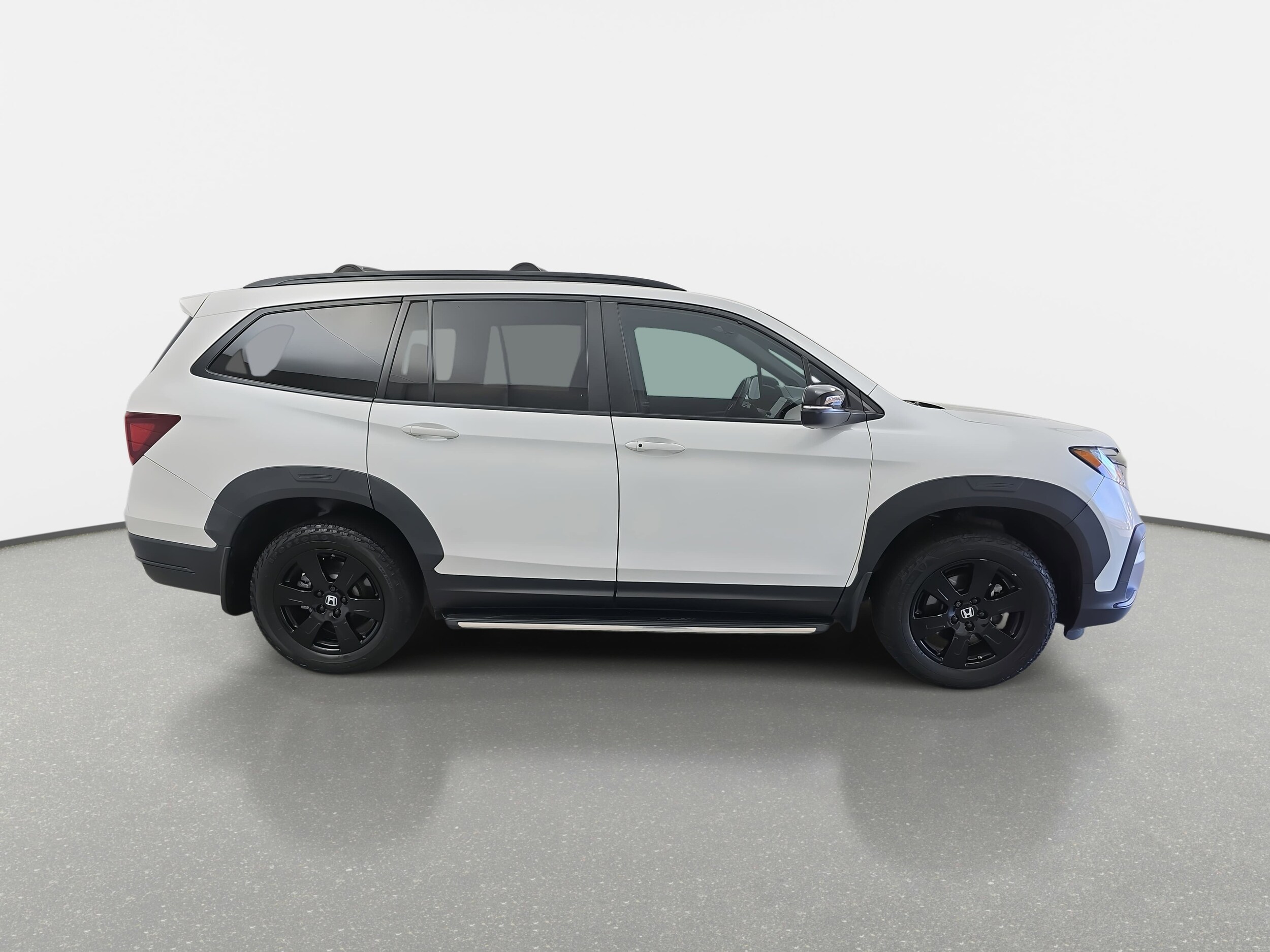 2022 Honda Pilot TrailSport photo 2