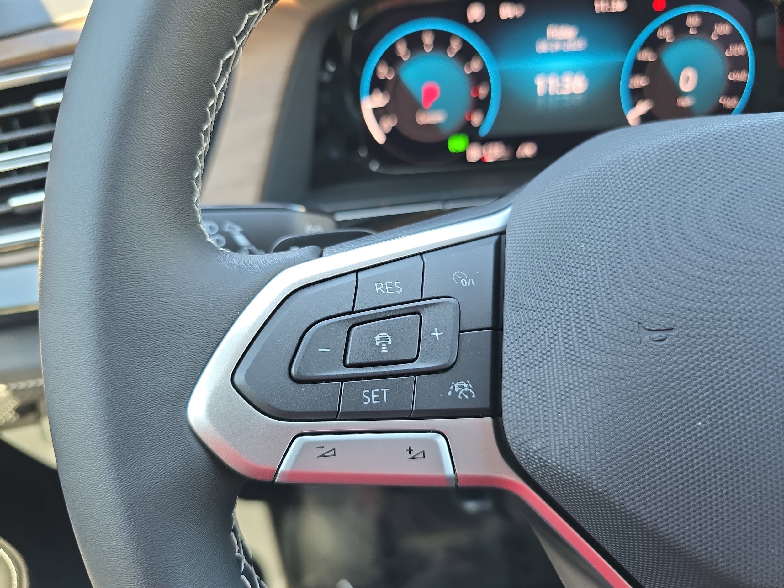 2026 Volkswagen Atlas SE w/Tech - Photo 18