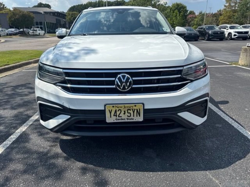 Used 2024 Volkswagen Tiguan 2.0T SE SUV