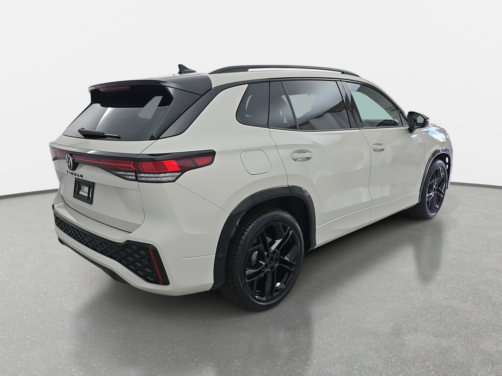 New 2026 Volkswagen Tiguan 2.0T SE R-Line Black SUV