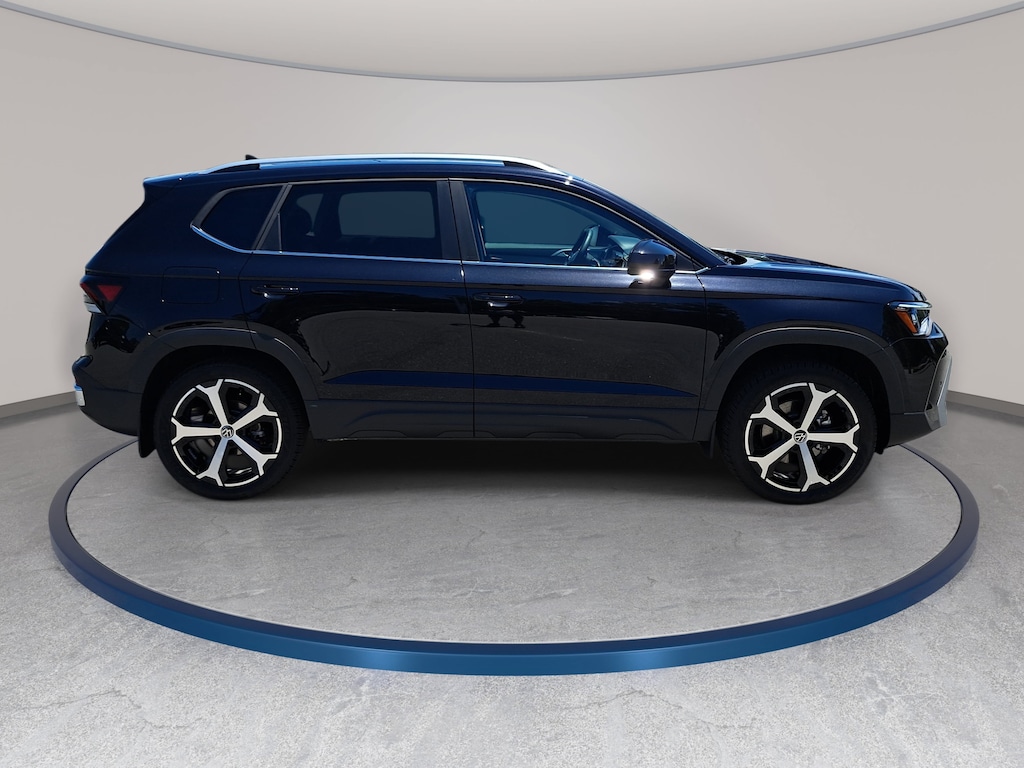 New 2026 Volkswagen Taos 1.5T SEL SUV