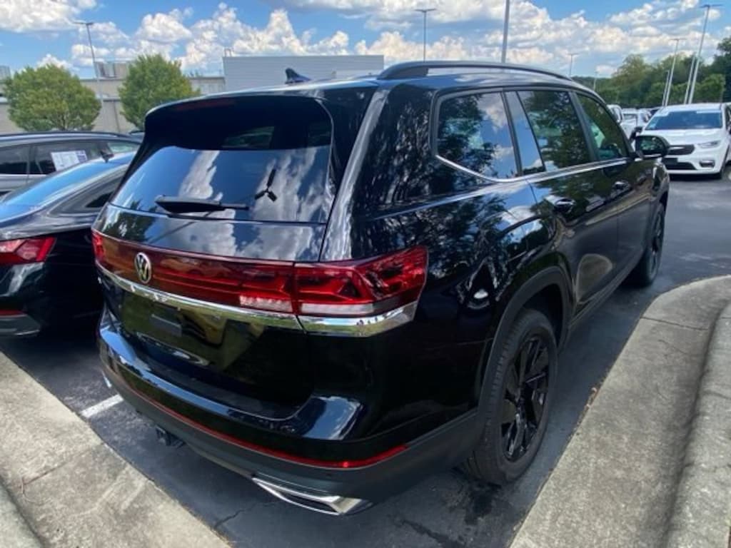 Used 2026 Volkswagen Atlas SE w/Technology SUV