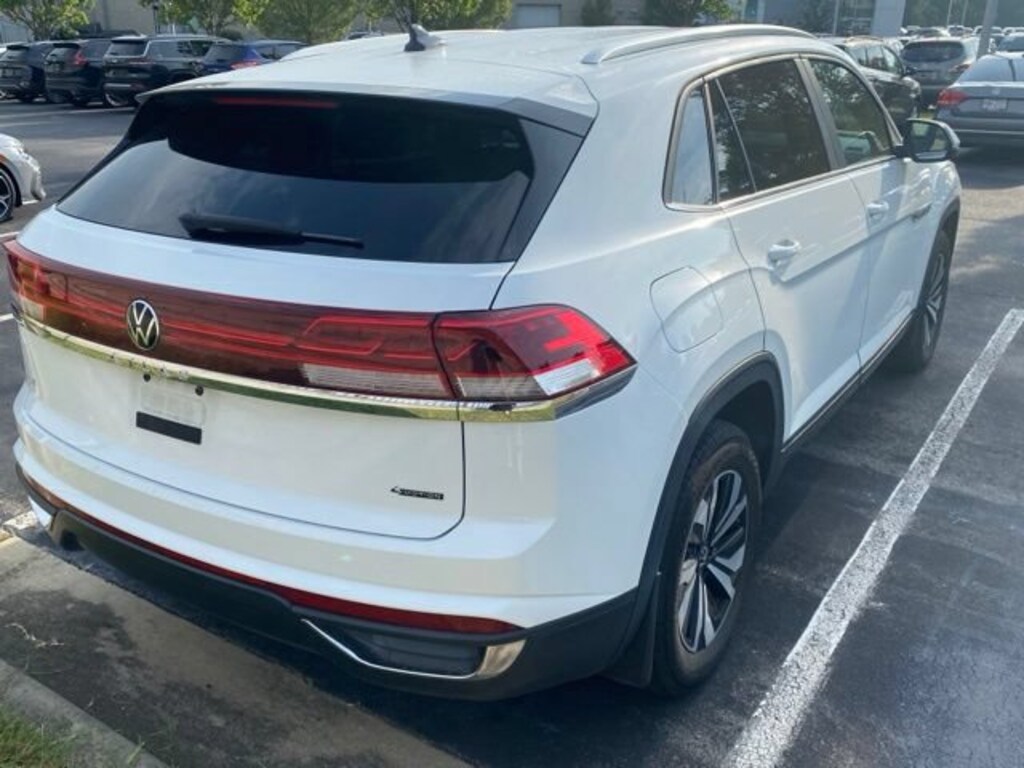 Used 2024 Volkswagen Atlas Cross Sport 2.0T SE SUV