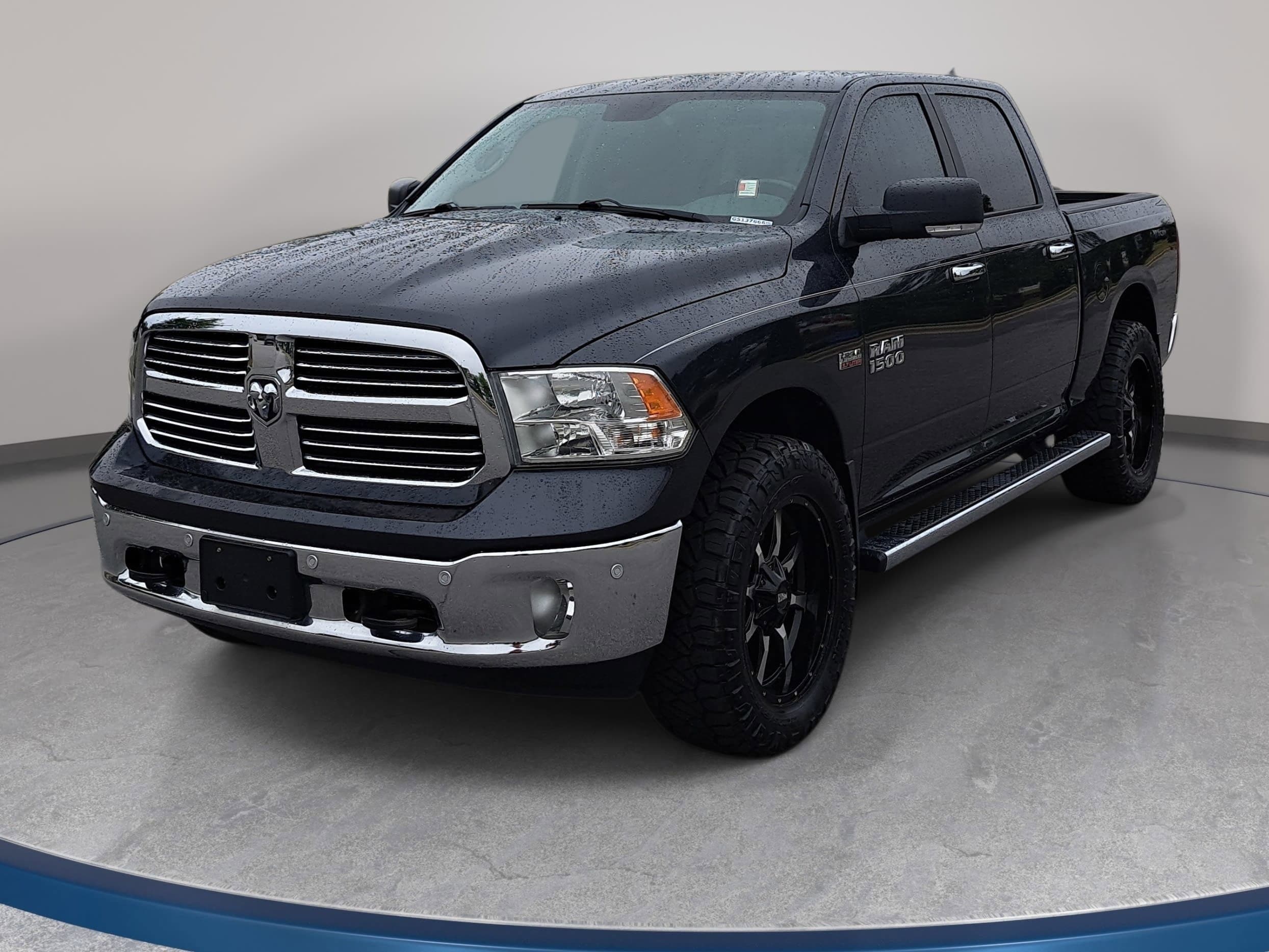 2016 RAM 1500 Big Horn 4x4 Crew Cab 5'7's photo