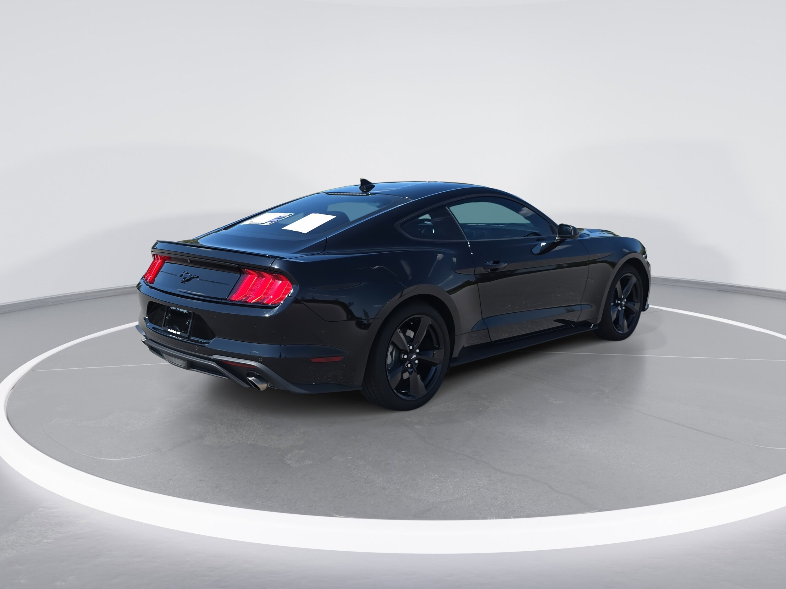 2023 Ford Mustang EcoBoost photo 2