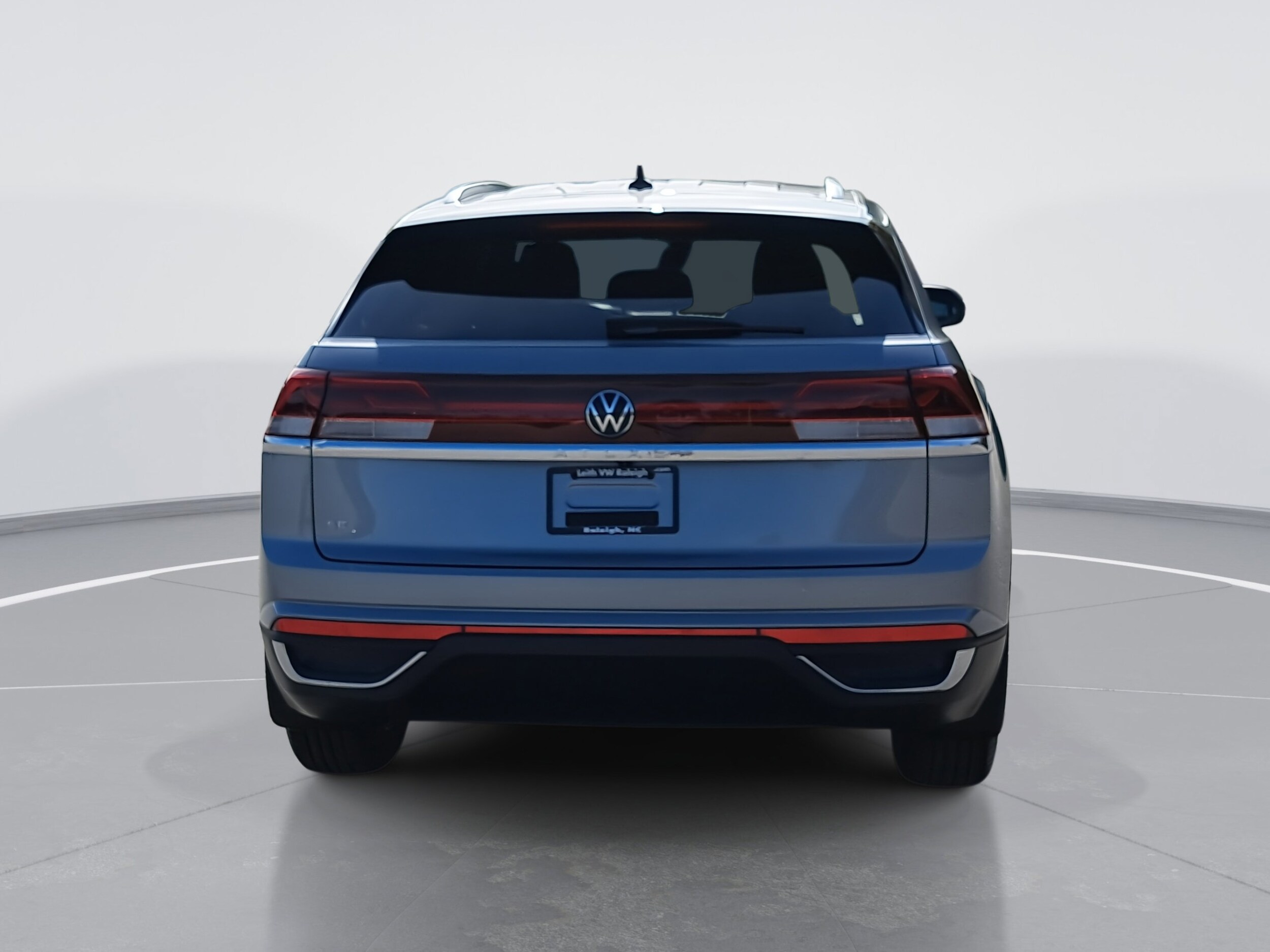 2026 Volkswagen Atlas Cross Sport SE photo 3