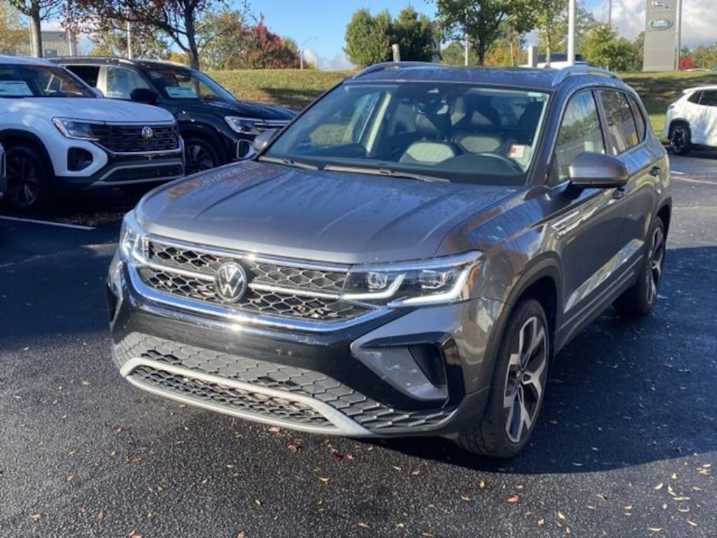 Used 2022 Volkswagen Taos 1.5T SEL 4MOTION SUV