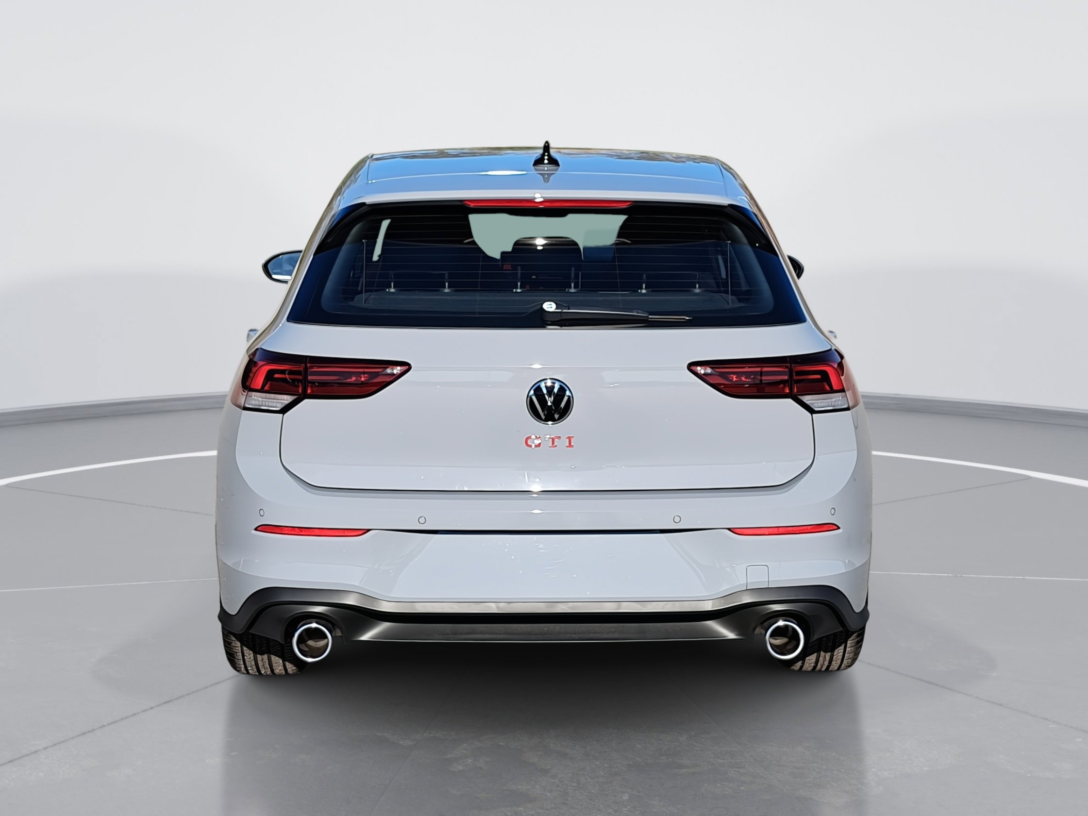 2026 Volkswagen Golf GTI SE photo 4