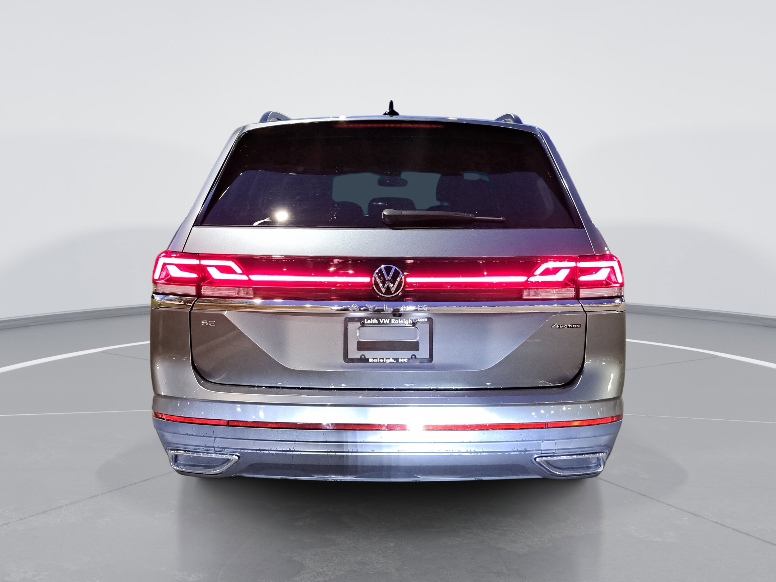2024 Volkswagen Atlas SE photo 4