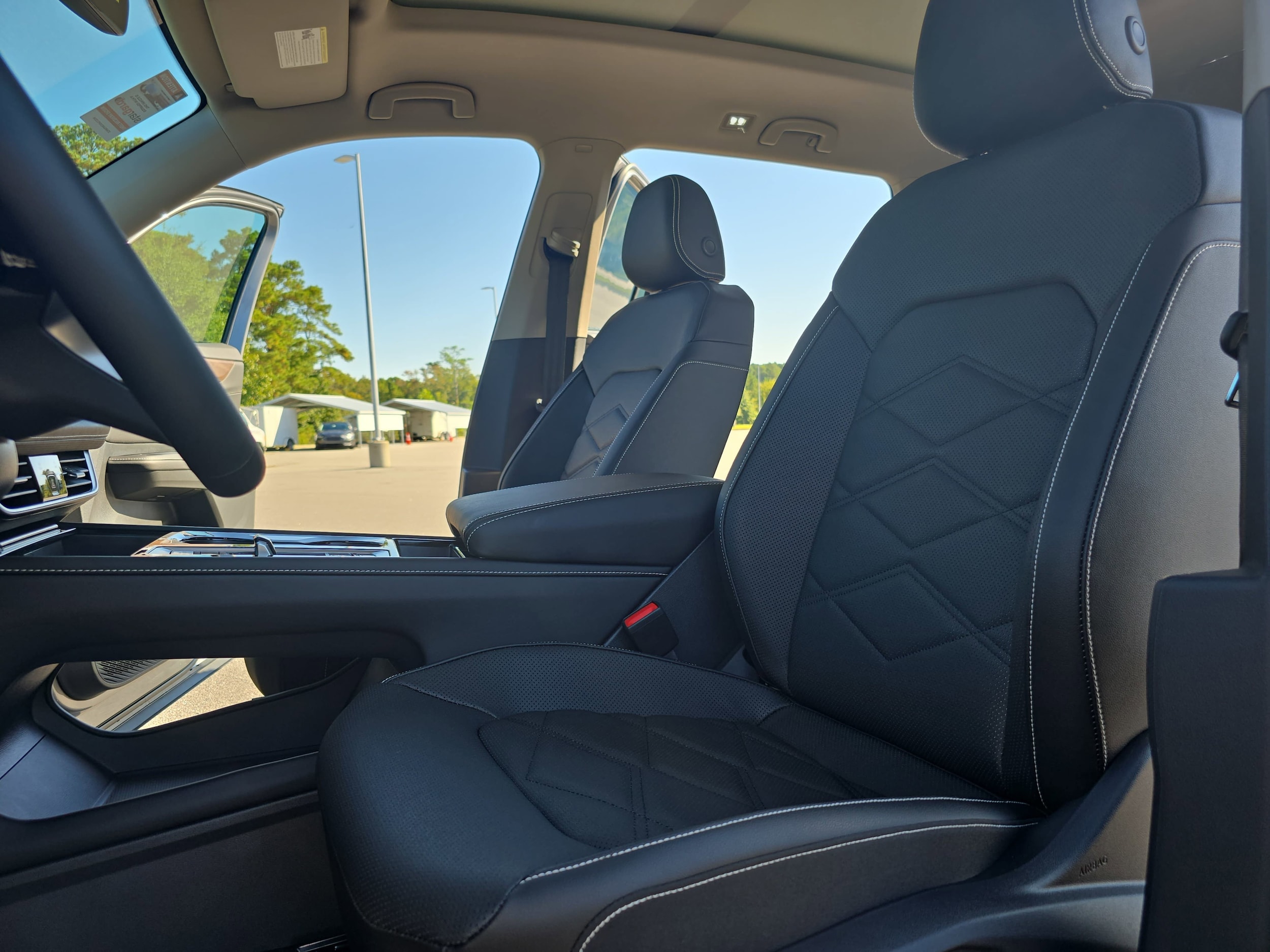 2026 Volkswagen Atlas SE w/Tech - Photo 16