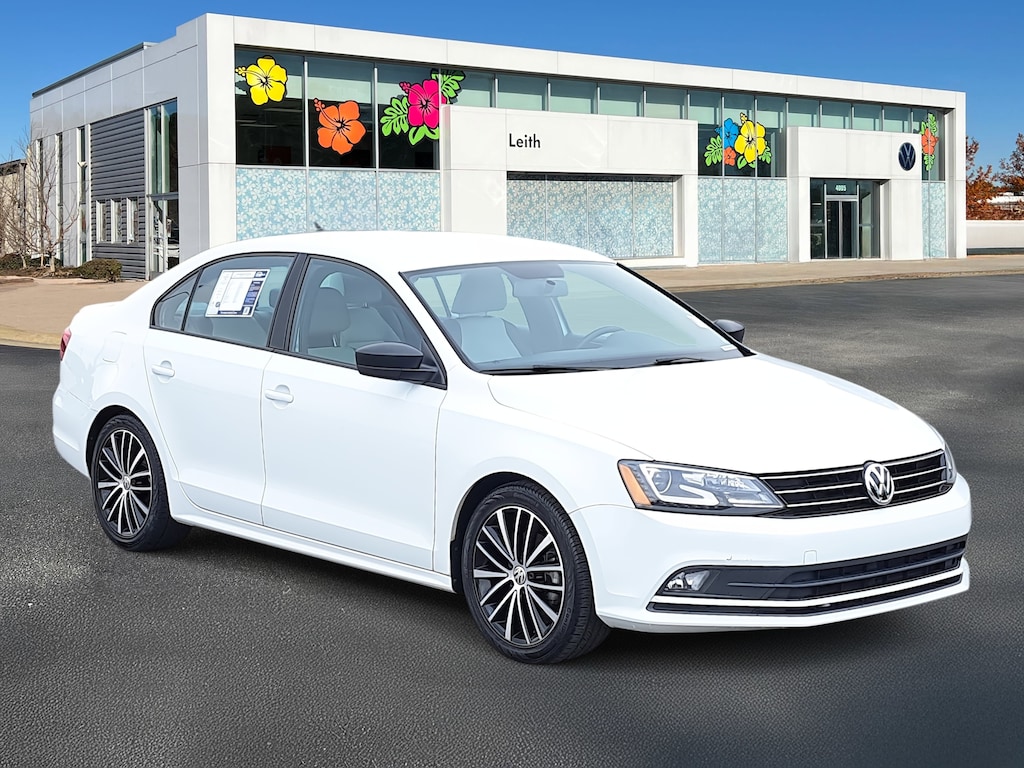 Used 2015 Volkswagen Jetta 1.8T Sport Sedan