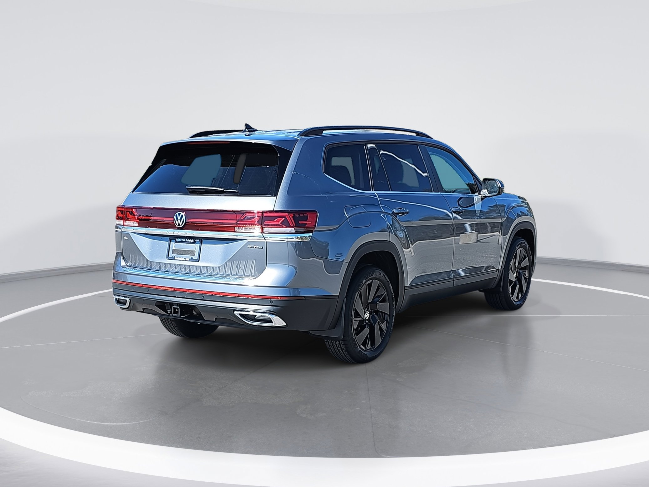 2025 Volkswagen Atlas SE Technology photo 3