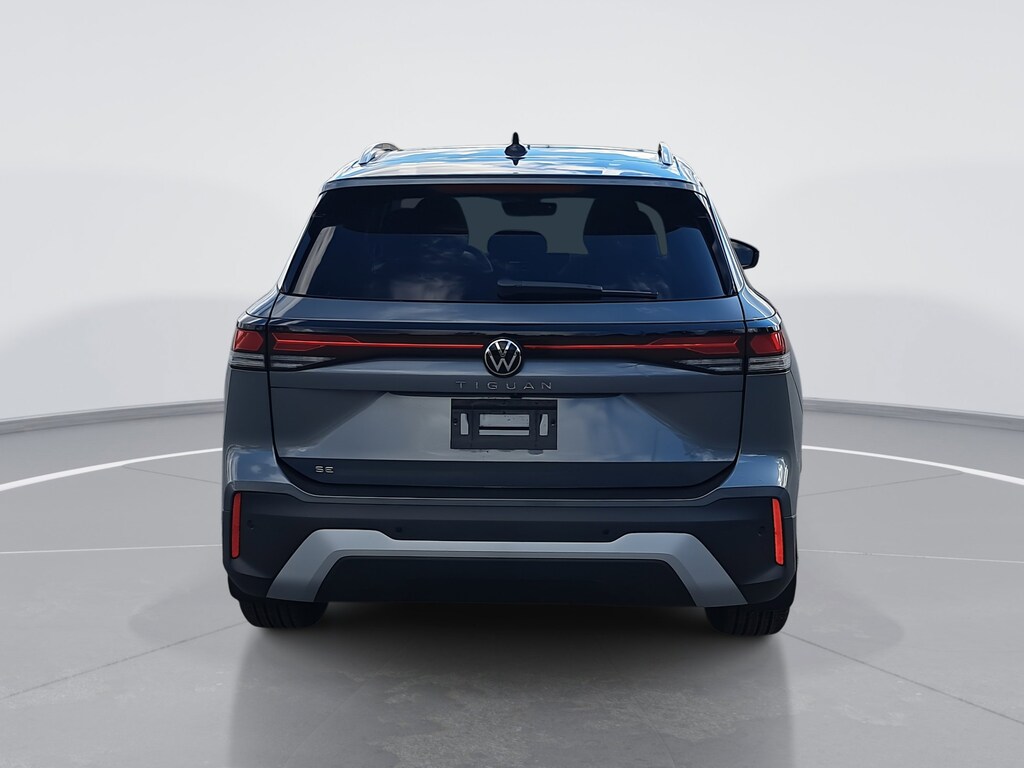 New 2026 Volkswagen Tiguan 2.0T SE SUV