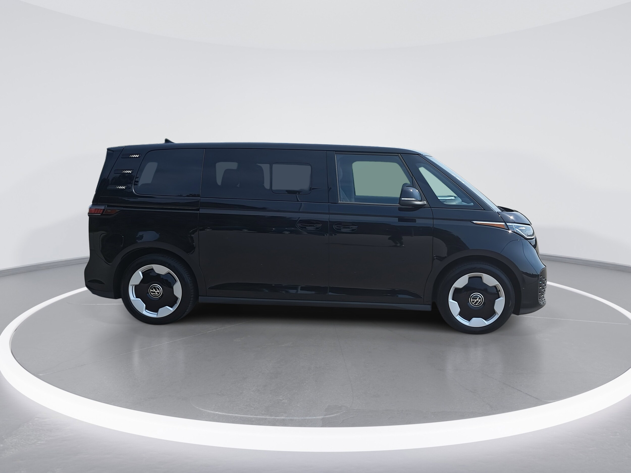 2025 Volkswagen ID. Buzz Pro S photo 2