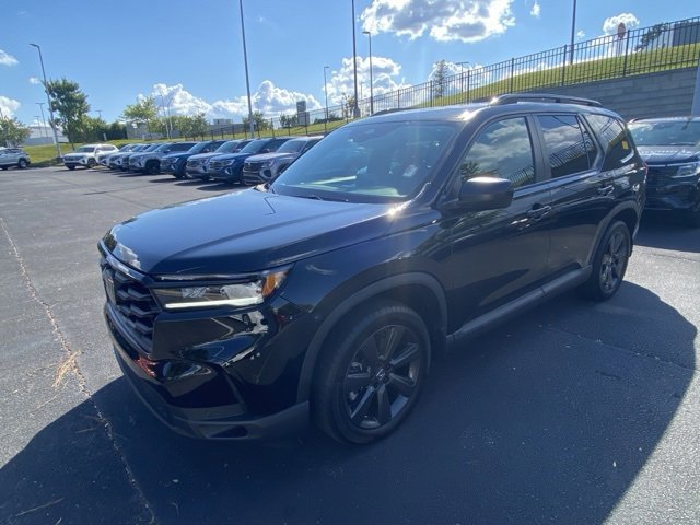 2025 Honda Pilot Sport photo 2