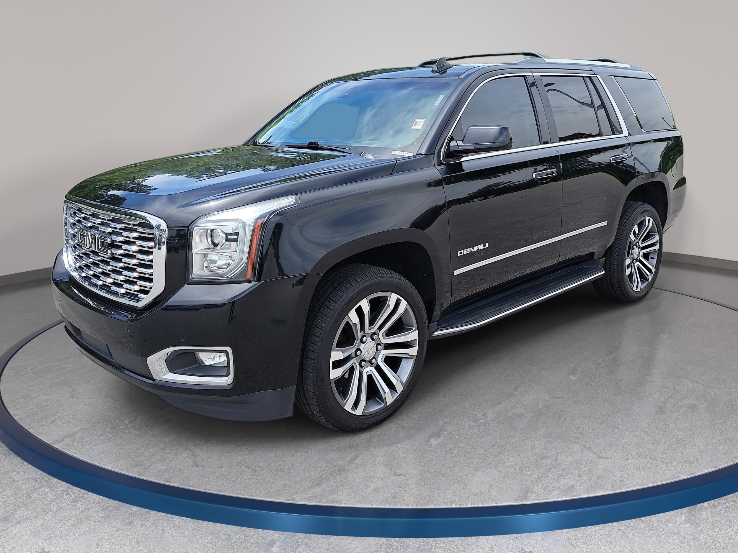 2018 GMC Yukon 4WD Denali's photo