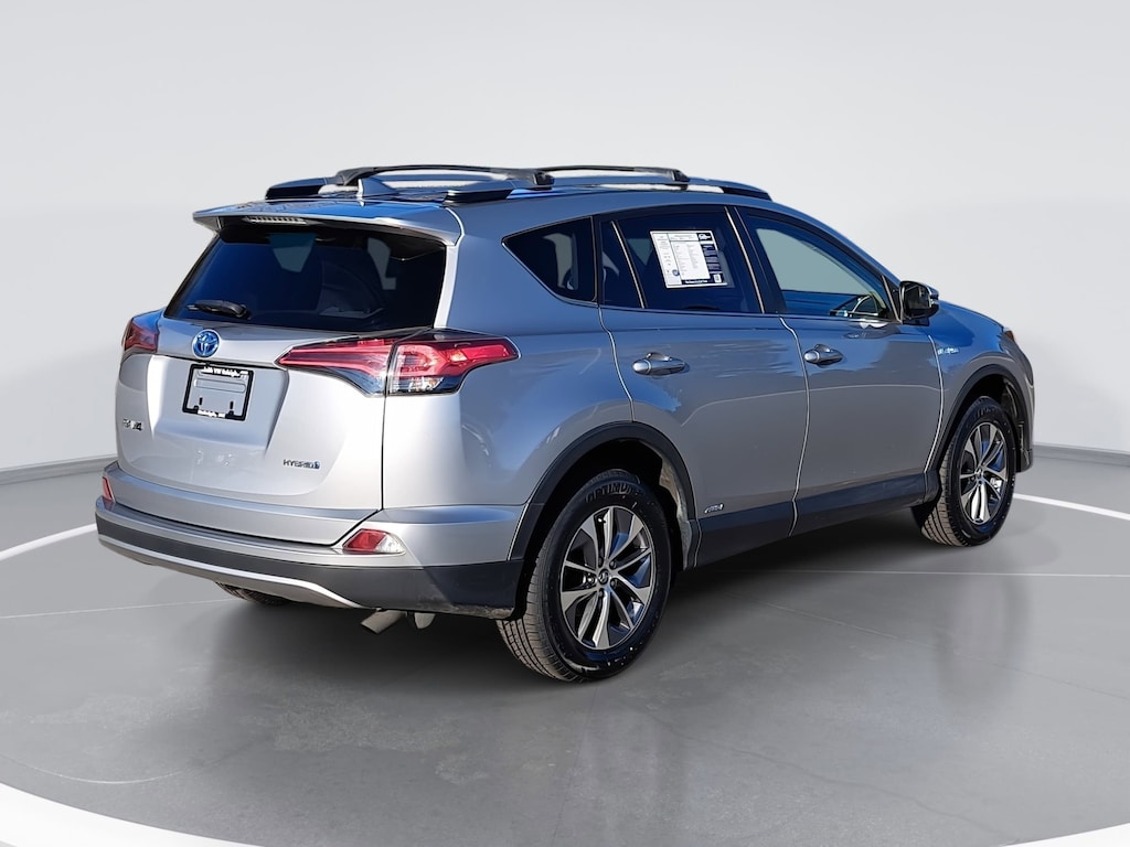 Used 2018 Toyota RAV4 Hybrid LE SUV