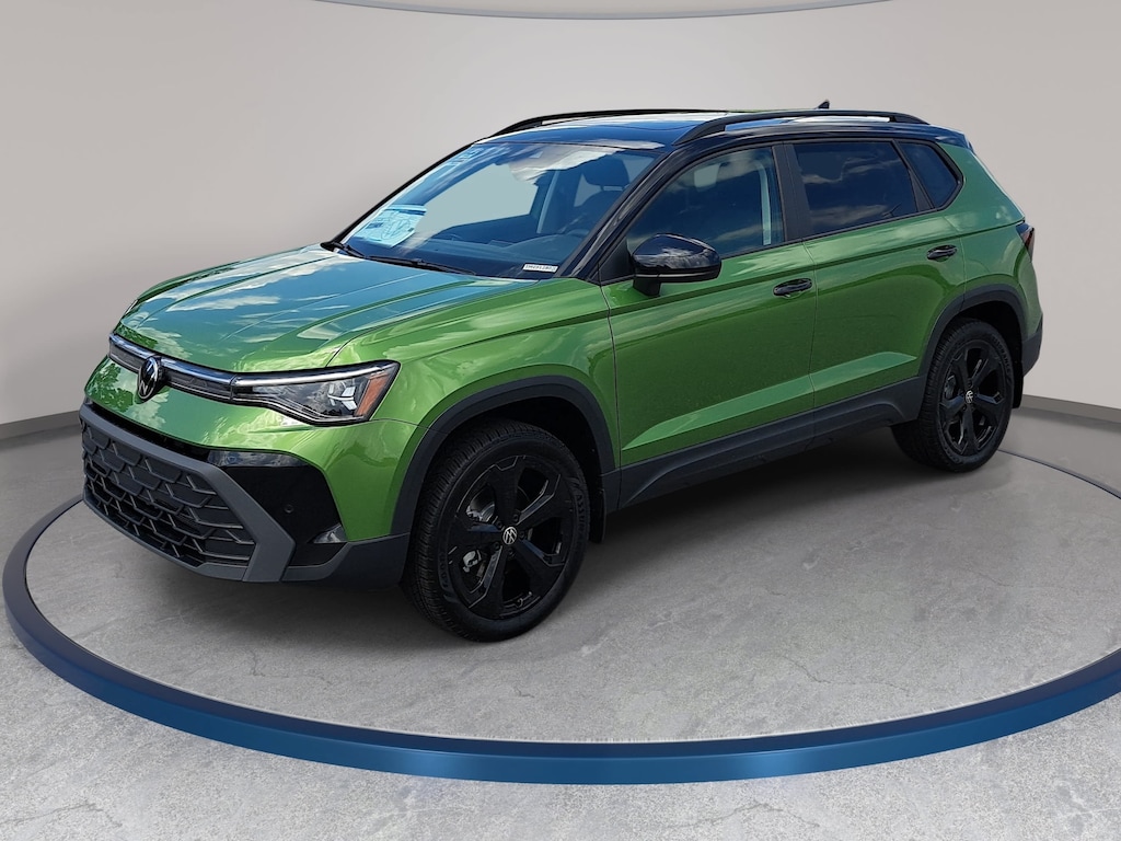 New 2026 Volkswagen Taos 1.5T SE Black SUV