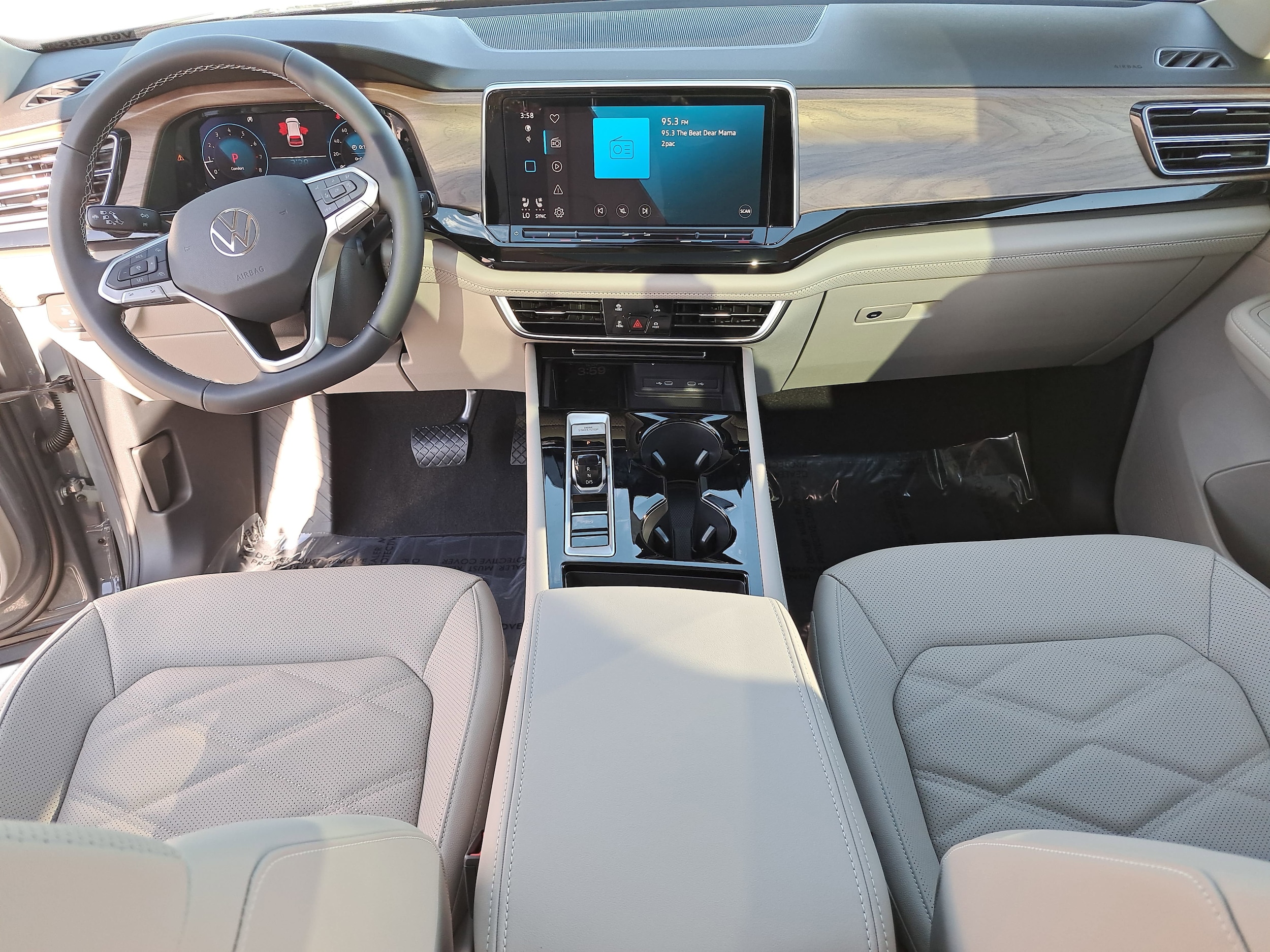 2026 Volkswagen Atlas SE w/Tech - Photo 9