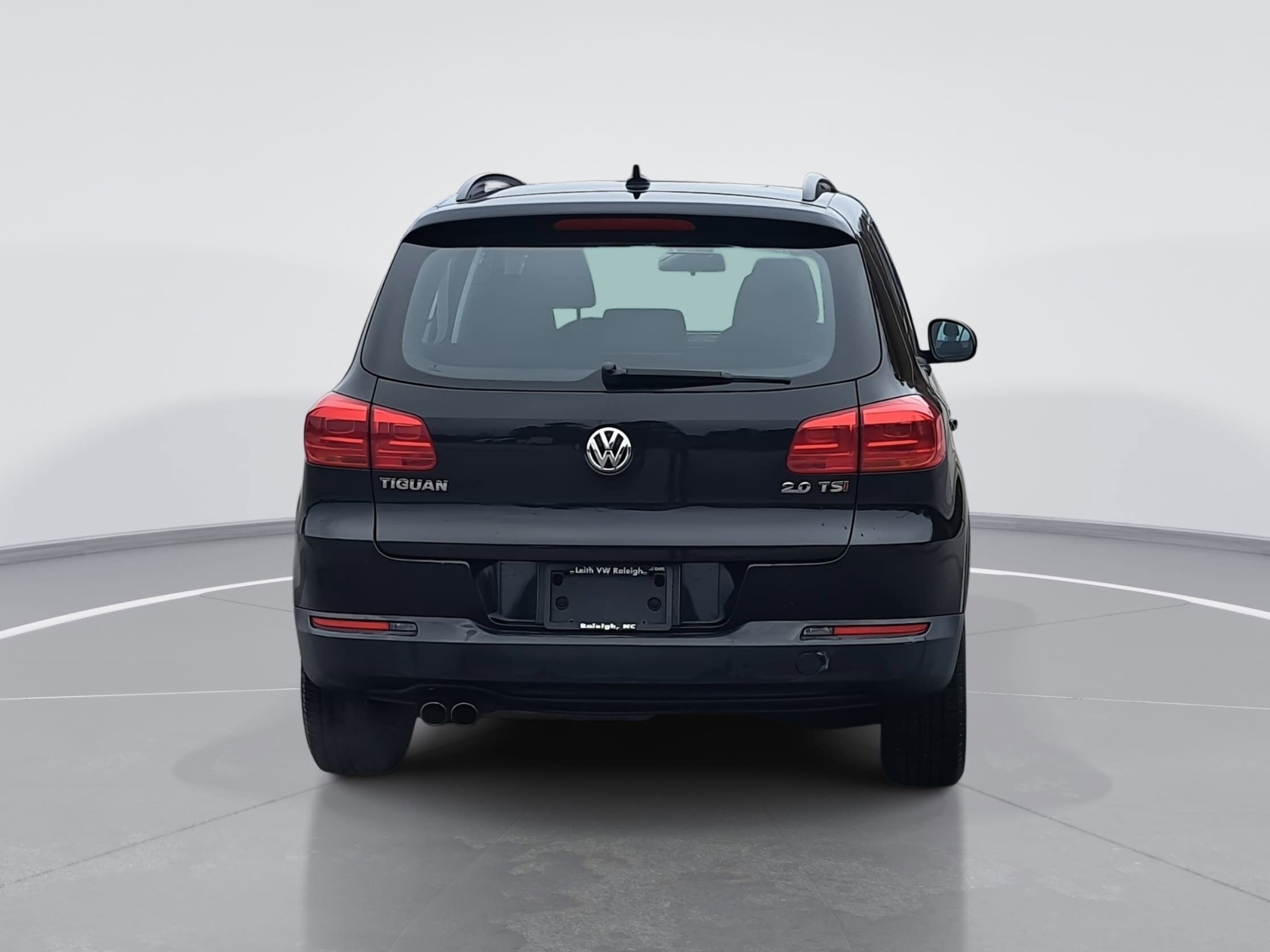 2015 Volkswagen Tiguan S photo 4