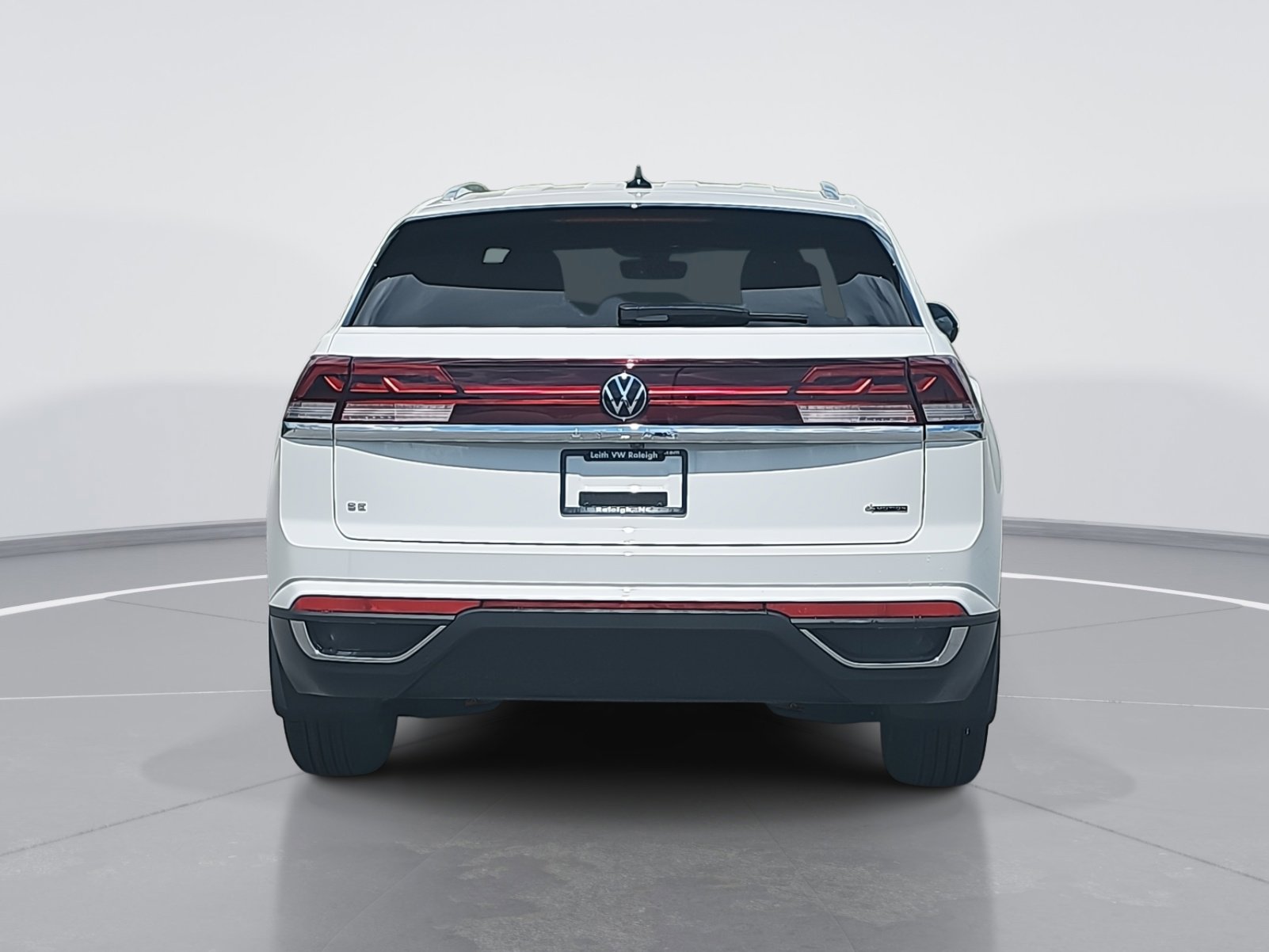 2025 Volkswagen Atlas Cross Sport SE photo 4