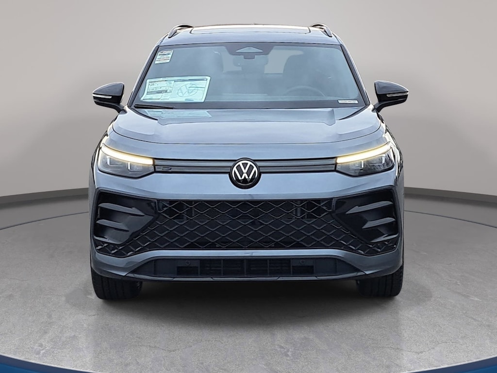 New 2026 Volkswagen Tiguan 2.0T SE R-Line Black SUV