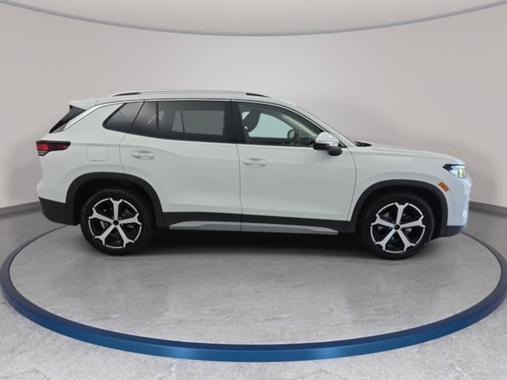 New 2026 Volkswagen Tiguan 2.0T SE SUV