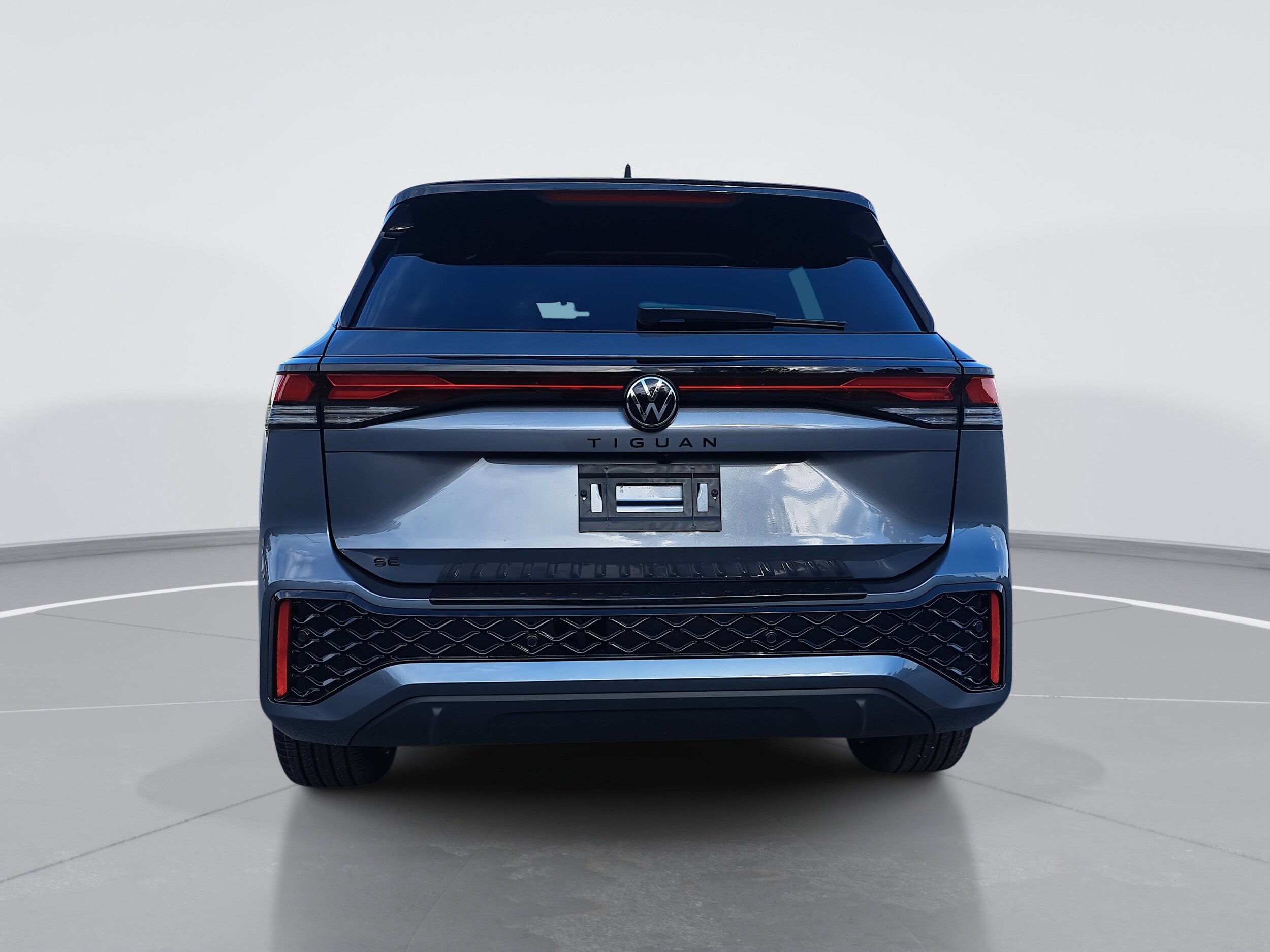 2025 Volkswagen Tiguan SE R-Line Black photo 4