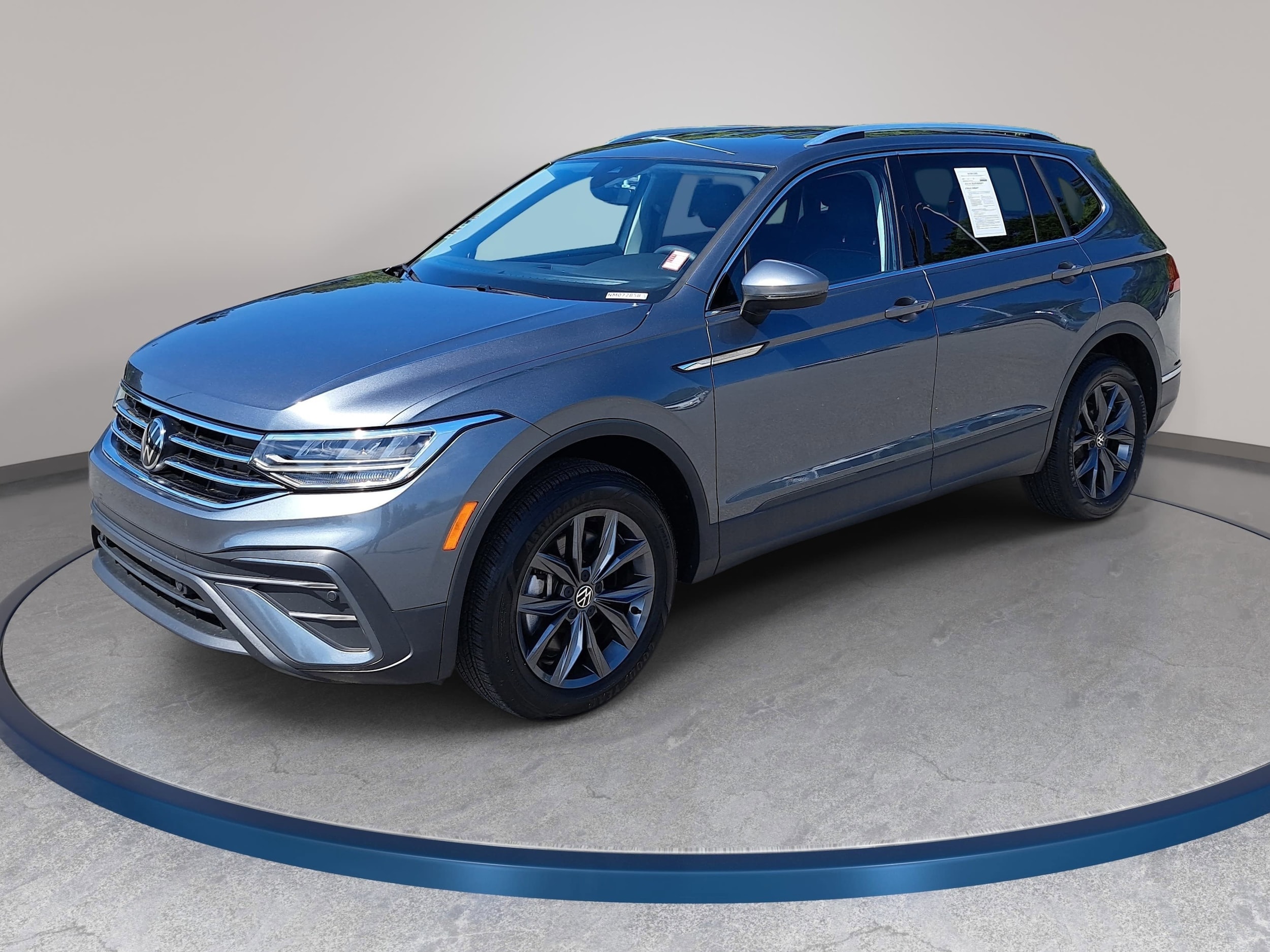 2022 Volkswagen Tiguan 2.0T SE's photo