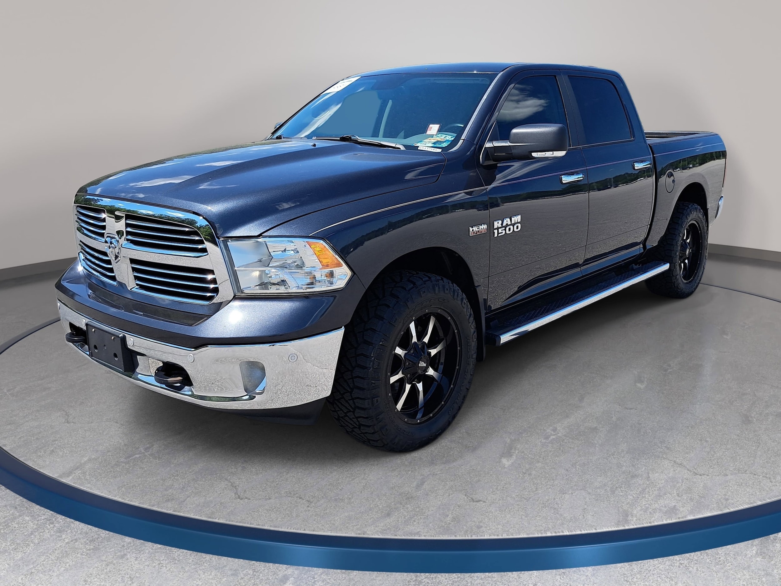 2016 RAM 1500 Big Horn 4x4 Crew Cab 5'7's photo
