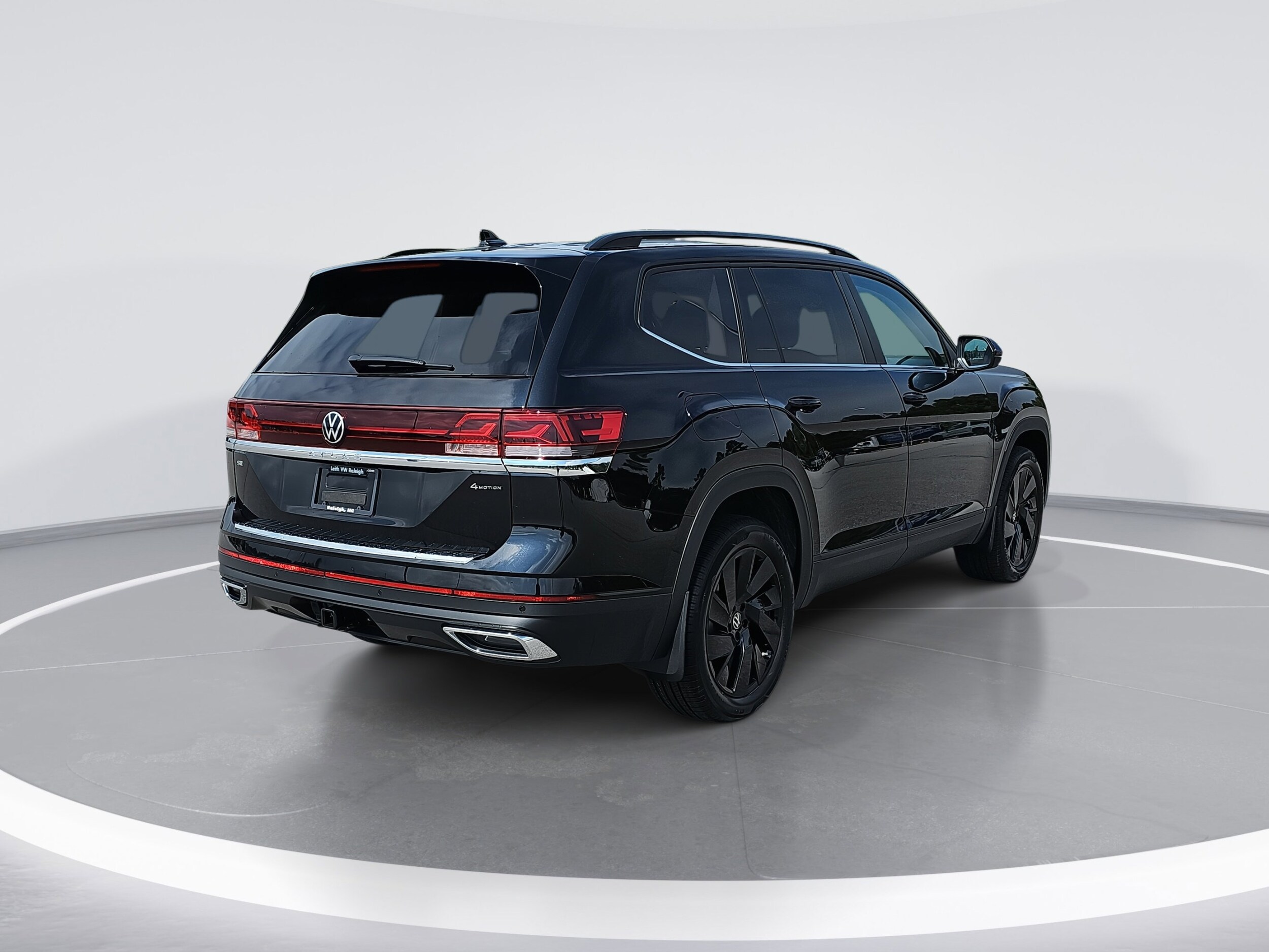 2025 Volkswagen Atlas SE Technology photo 3