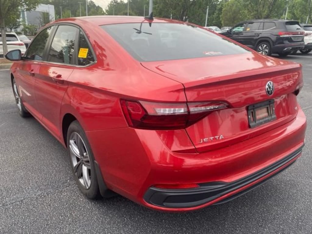 Used 2022 Volkswagen Jetta 1.5T SE Sedan