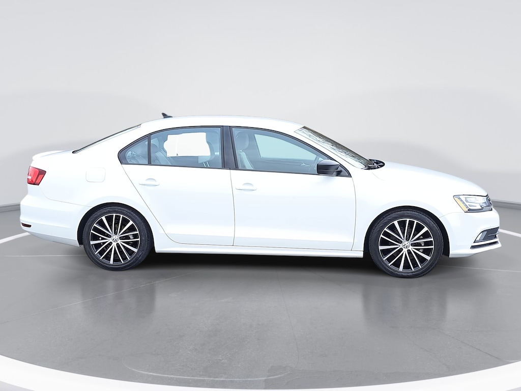 Used 2015 Volkswagen Jetta 1.8T Sport Sedan