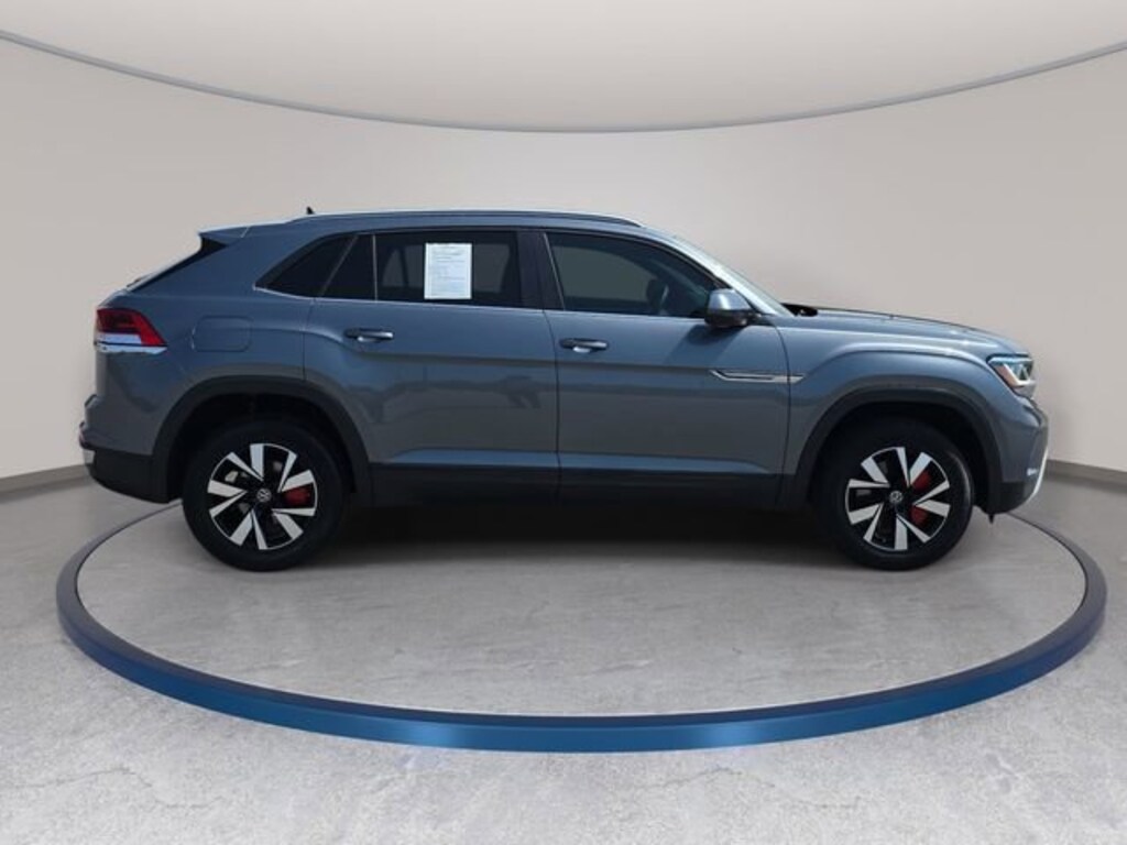 Used 2022 Volkswagen Atlas Cross Sport 2.0T SE SUV