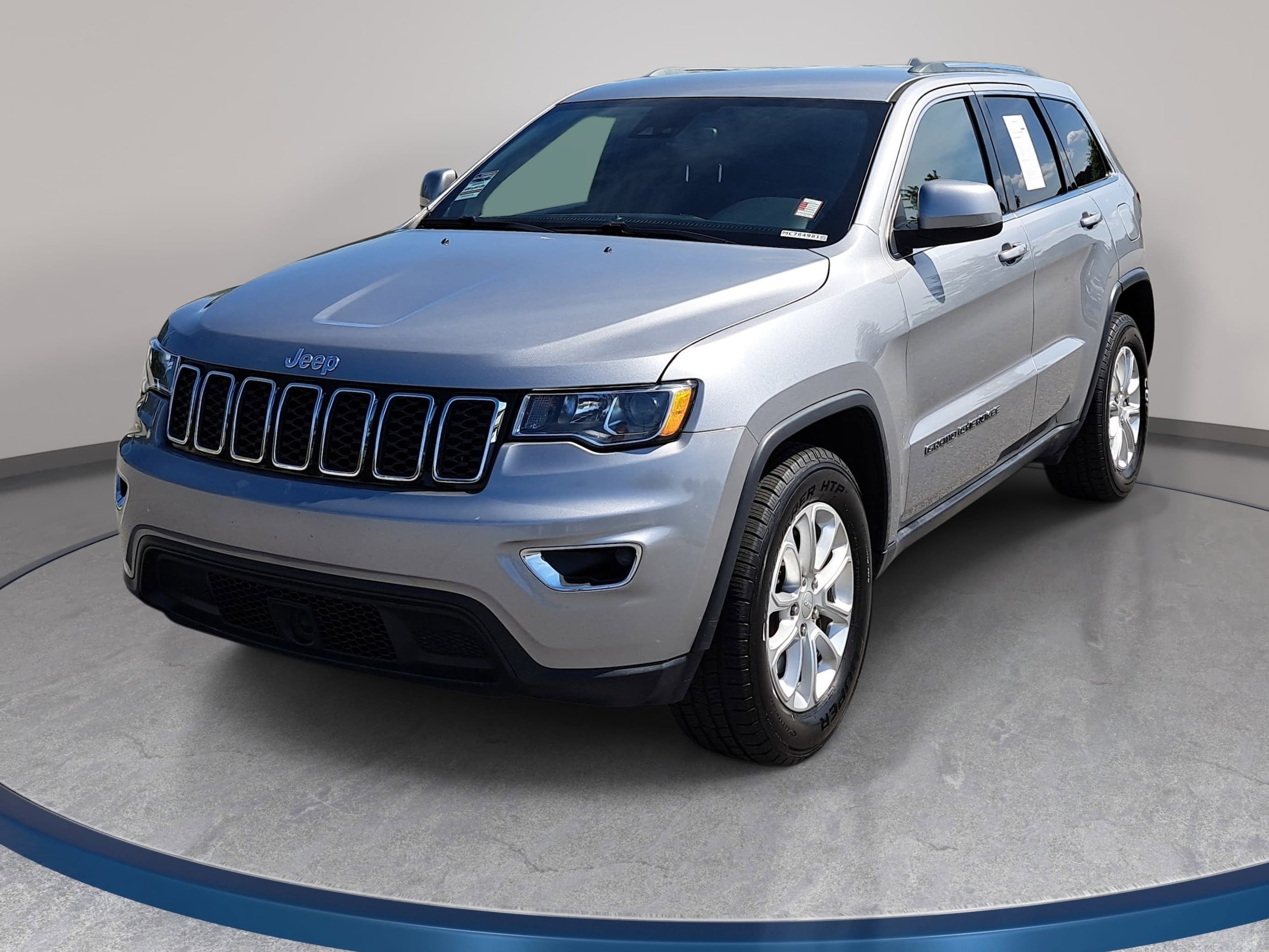 2021 Jeep Grand Cherokee Laredo E's photo