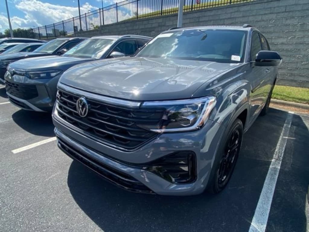 Used 2026 Volkswagen Atlas Cross Sport SEL R-Line Black SUV