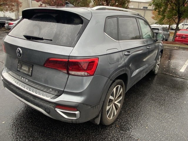 2022 Volkswagen Taos SE photo 4