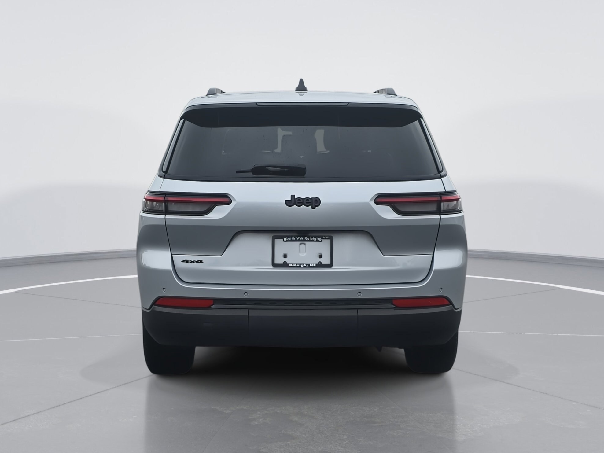 2024 Jeep Grand Cherokee Laredo Altitude photo 4