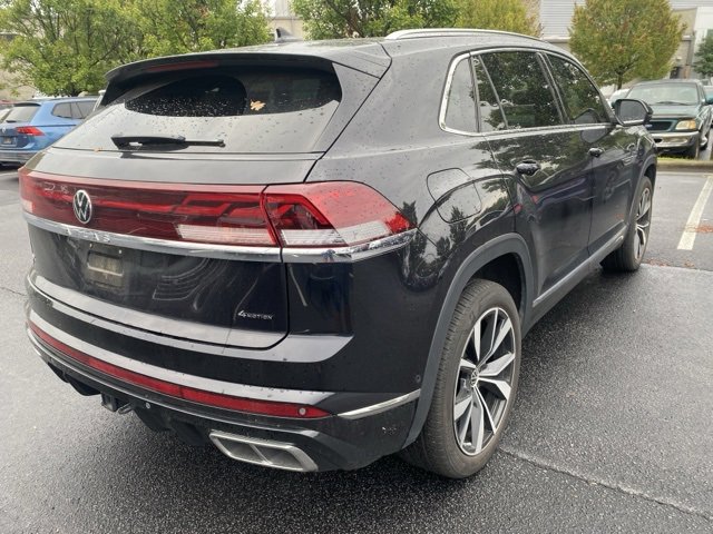 2024 Volkswagen Atlas Cross Sport SEL Premium R-Line photo 2