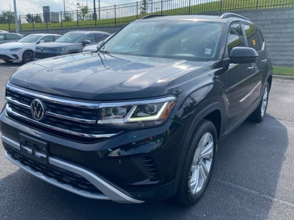Used 2022 Volkswagen Atlas 2.0T SE w/Technology SUV
