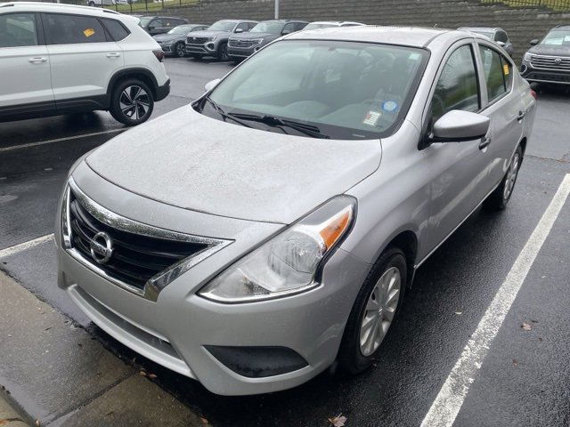 2016 Nissan Versa 1.6 S photo 2