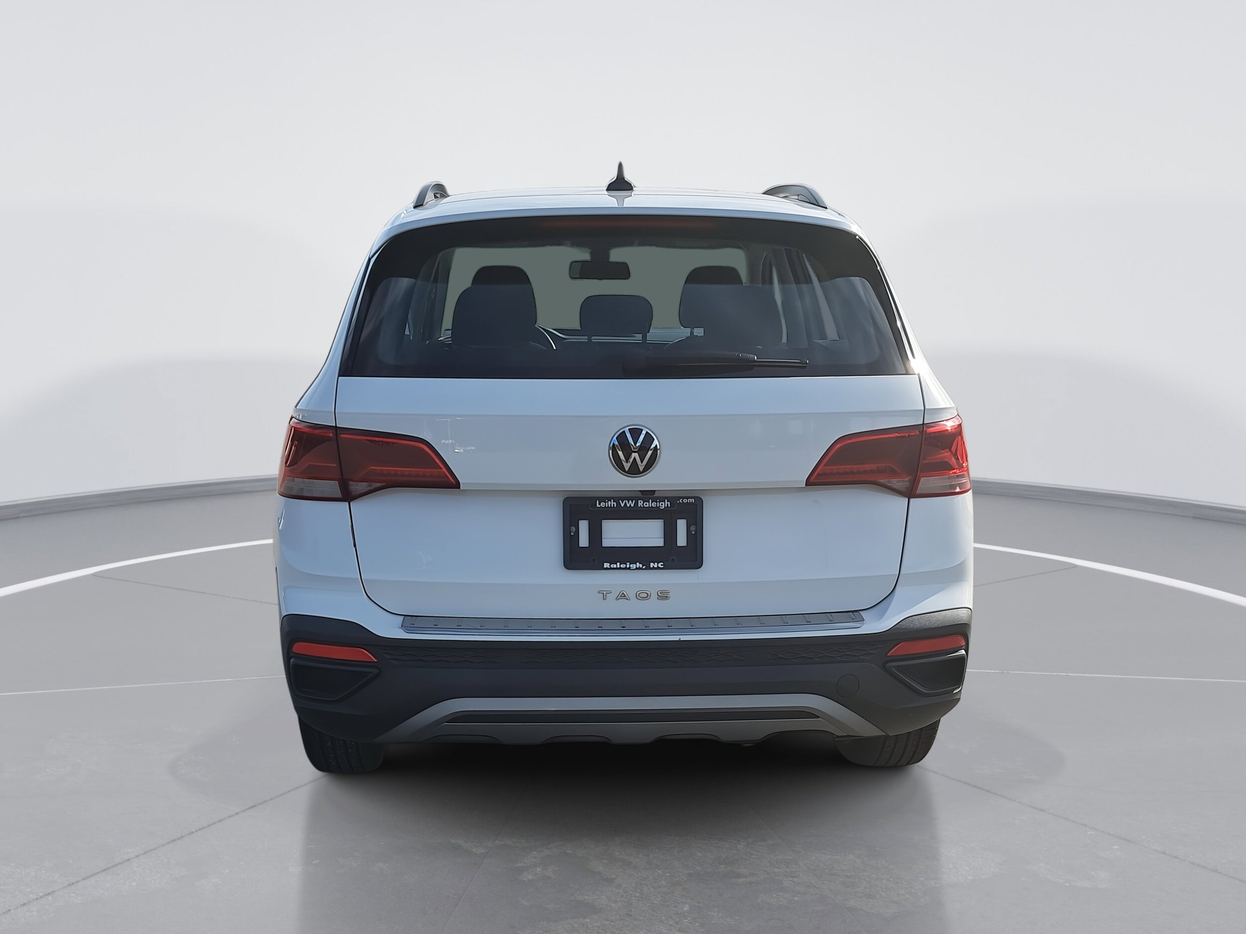 2022 Volkswagen Taos S photo 2