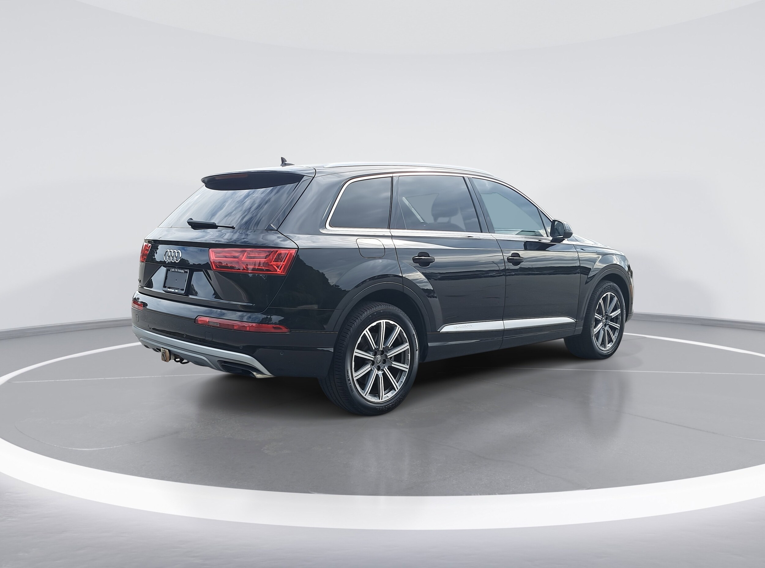 2019 Audi Q7 Premium Plus photo 2