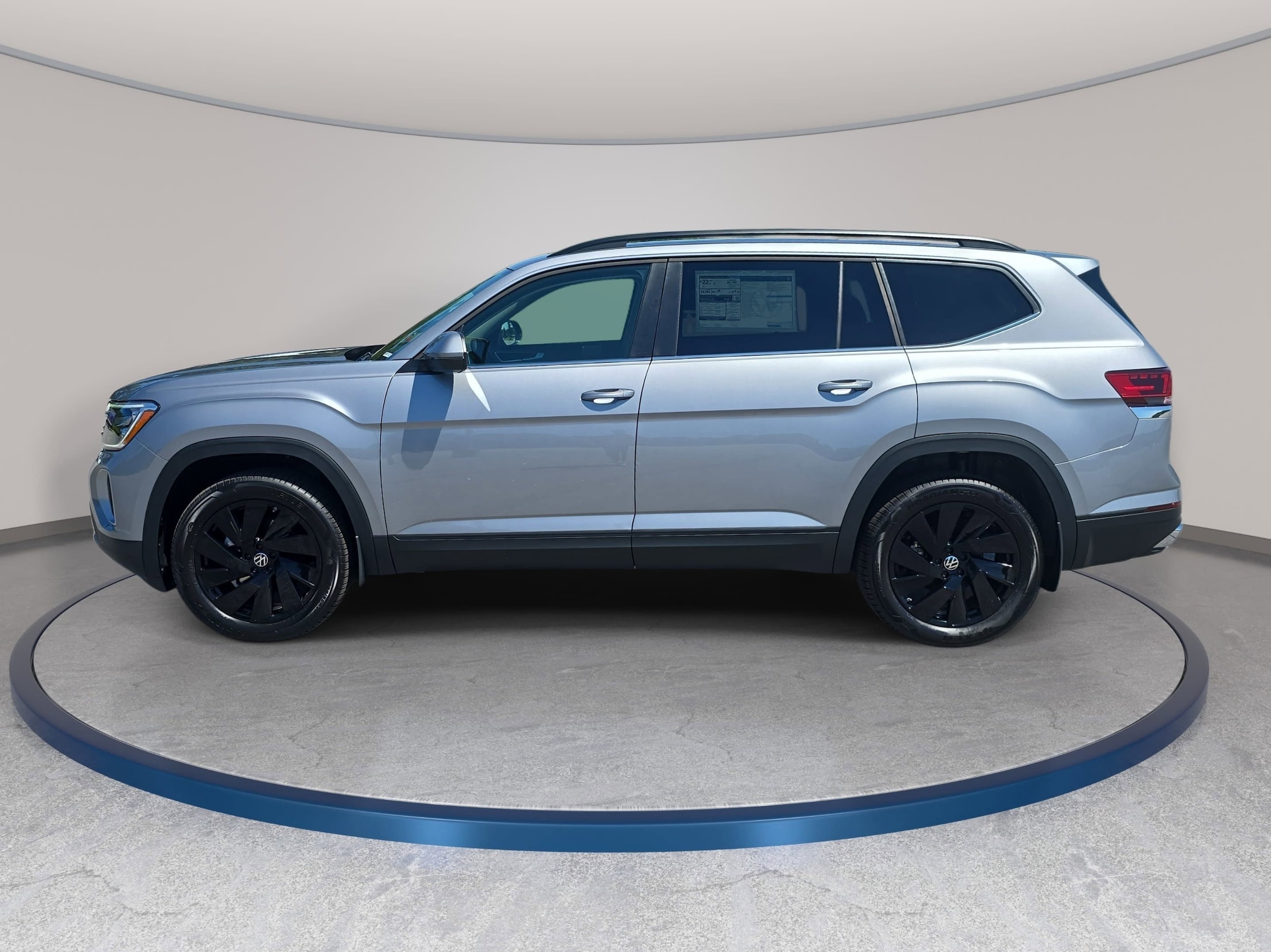 2026 Volkswagen Atlas SE w/Tech - Photo 8