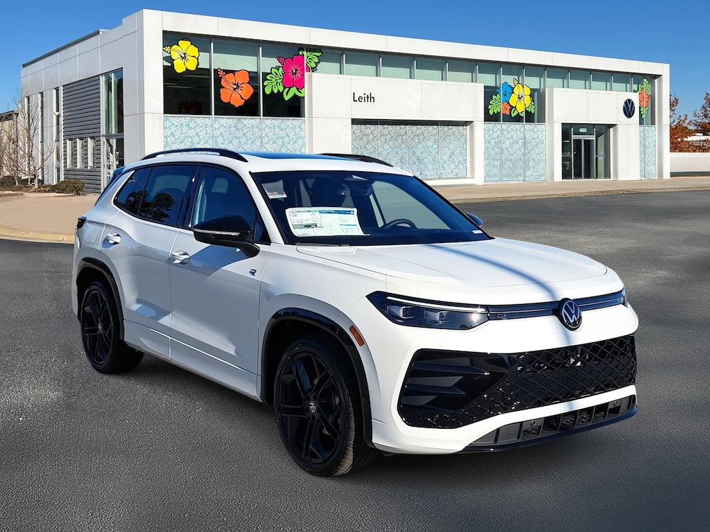 New 2026 Volkswagen Tiguan 2.0T SE R-Line Black SUV